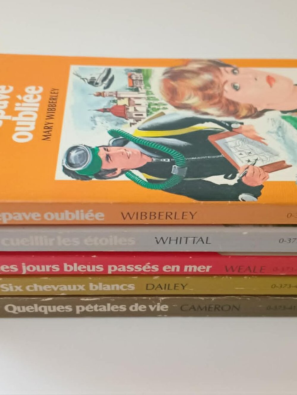Lot of 10 Vintage Harlequin Romantique French Romance Books 1980s w/ Inscription - Picture 9 of 16